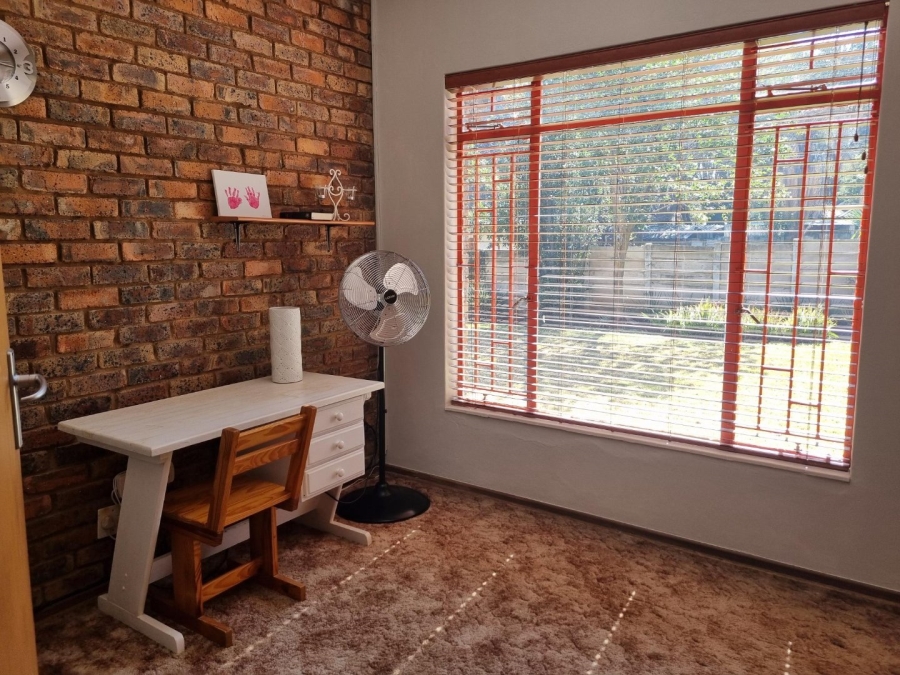 3 Bedroom Property for Sale in Meerhof North West